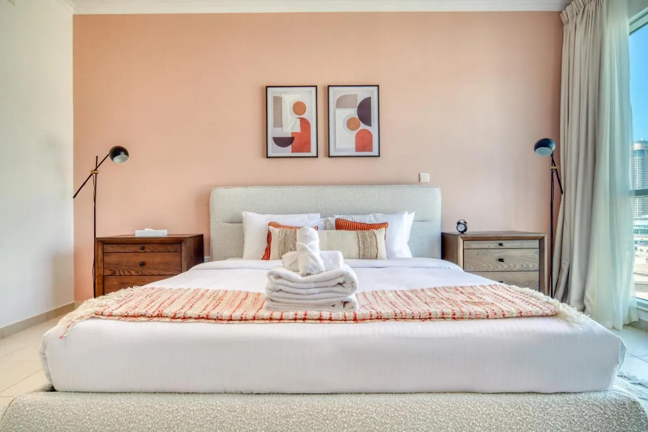 Apartman Burj Residence 7, Downtown Dubai - Mint Stay