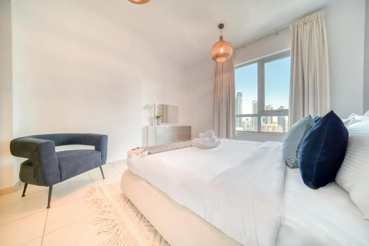 Burj Residence 7, Downtown Dubai - Mint Stay